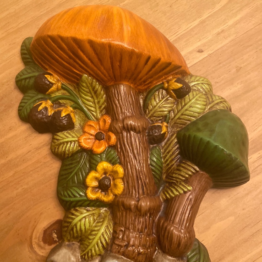 Vintage 70’s CHALKWARE Mushroom Wall Hanging